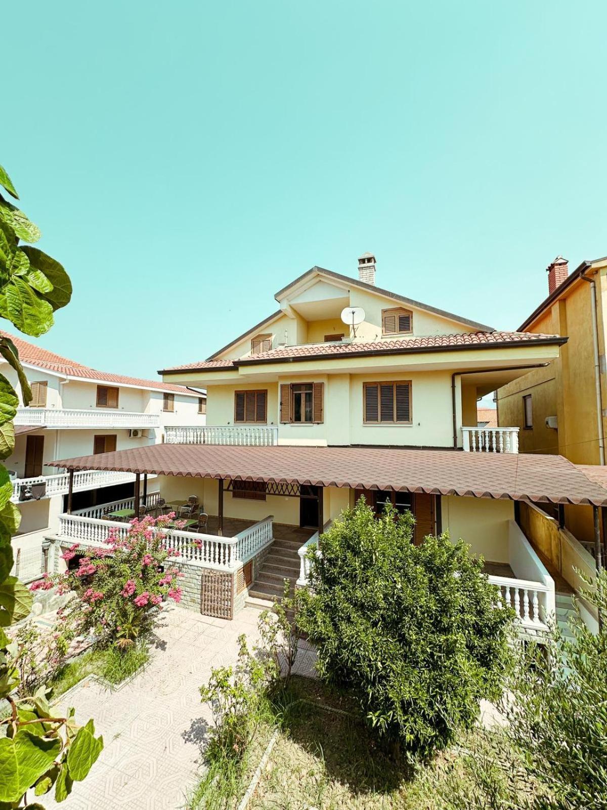 Vizion Hotel Shkodër Exterior foto